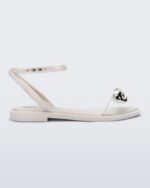 Melissa Beige Dare Camila Coutinho